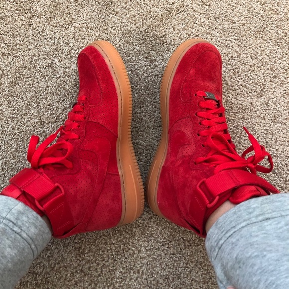 red high top forces